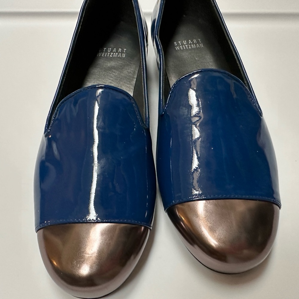Stuart Weizmann flats. Size 7, New without tags